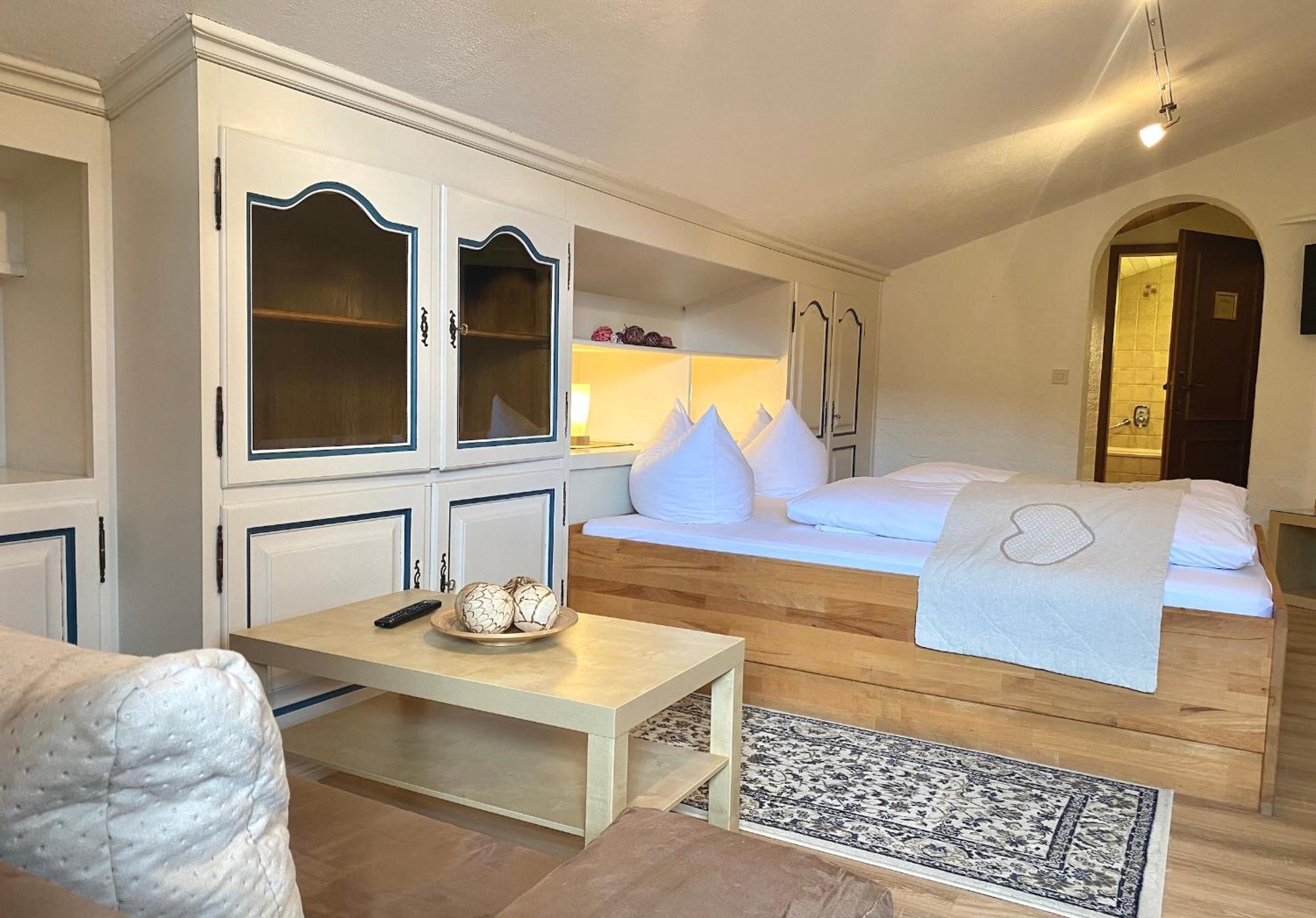 Das Maximilian - Feines Landhotel Am Schliersee Rum bild